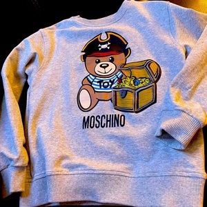 Moschino sweater sz 6
